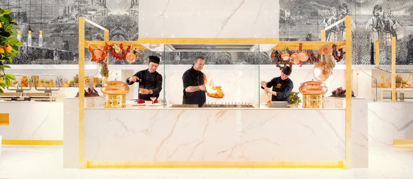 Το Εστιατόριο Orange Grove αποτελεί το νέο σημείο αναφοράς του Epirus Palace Congress & Spa Hotel και των Ιωαννίνων.