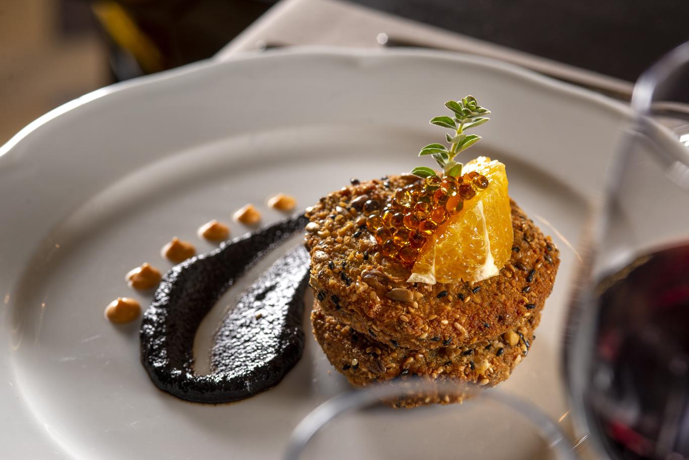 Το Bistro Restaurant & Bar στο Epirus Palace Congress & Spa Hotel στα Ιωάννινα σας περιμένει με ένα μενού που θα σας εκπλήξει ευχάριστα.