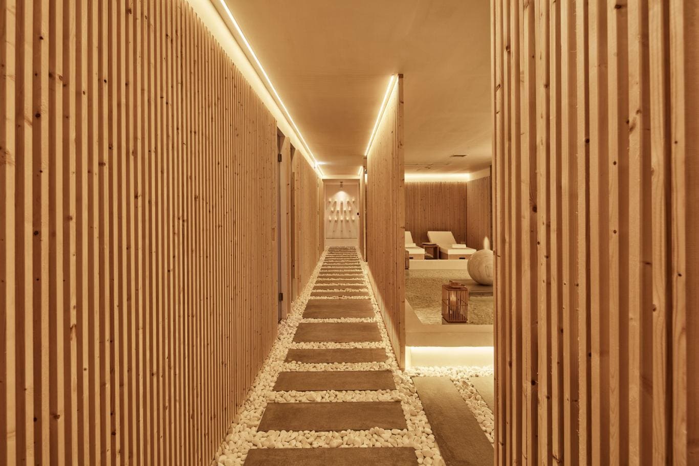 Στο Δωδώνη SPA στο Epirus Palace Congress & Spa Hotel στα Ιωάννινα αφήστε το σώμα σας να αναζωογονηθεί.