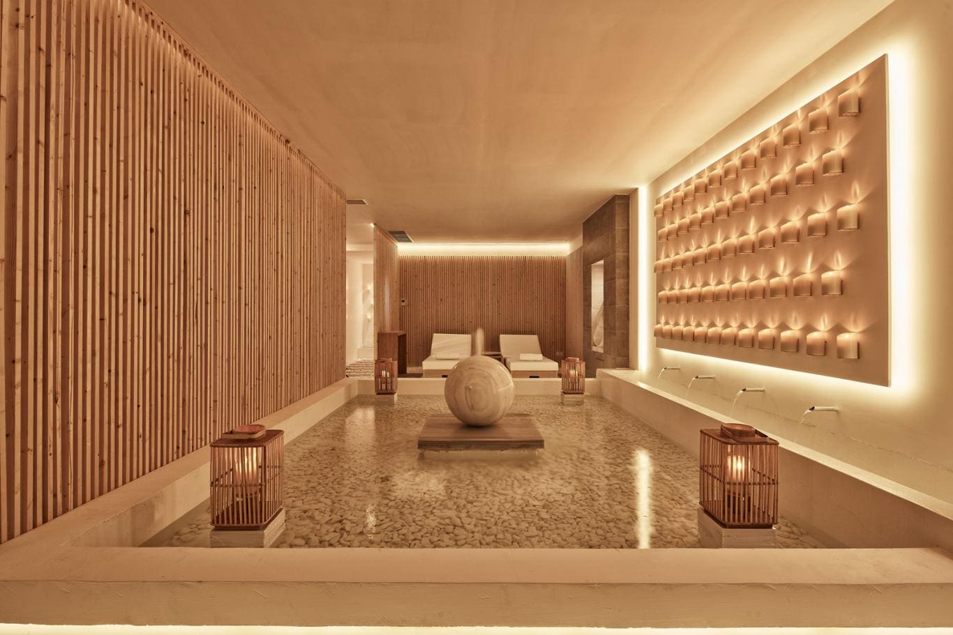 Στο Δωδώνη SPA στο Epirus Palace Congress & Spa Hotel στα Ιωάννινα αφήστε το σώμα σας να αναζωογονηθεί.