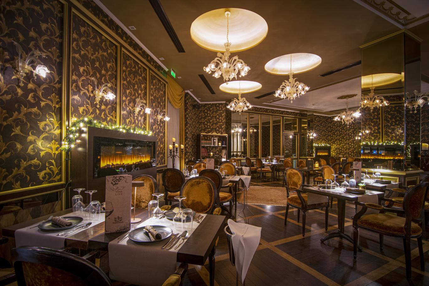 Epirus-Palace-Bistro-Restaurant-&-Bar-18