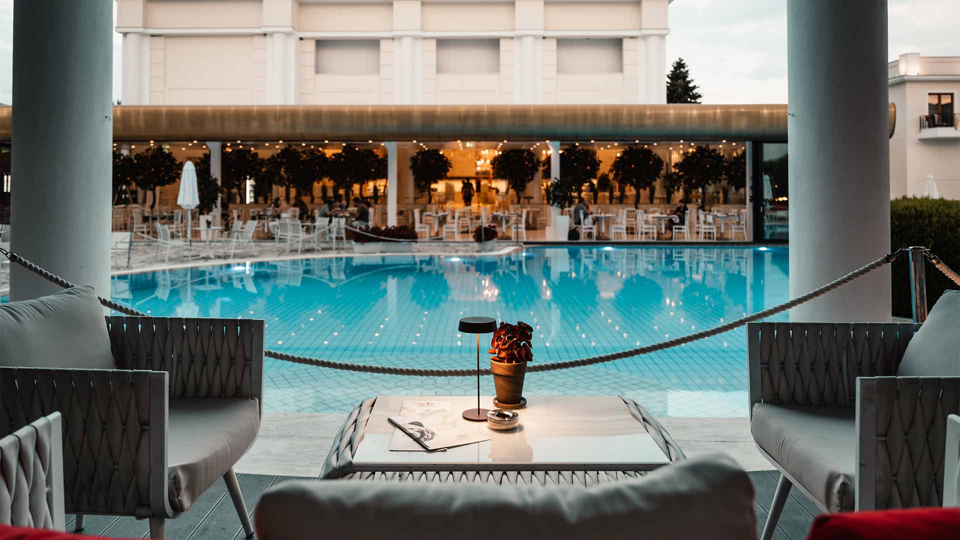 Pool-Bar-Epirus-Palace-4