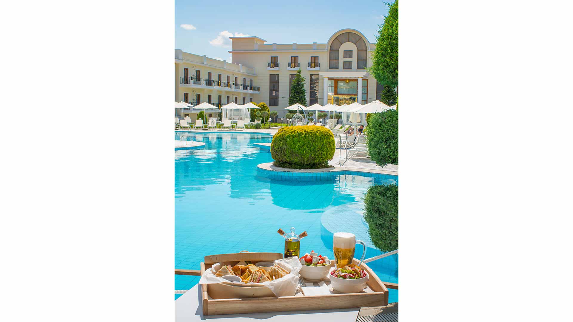 Pool-Bar-Epirus-Palace-5